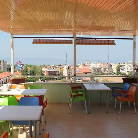 Zeus Apart Aparthotel *