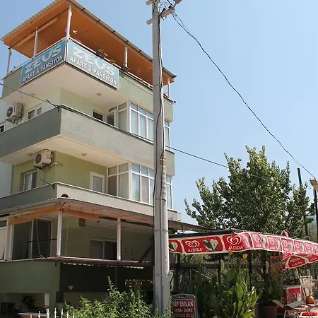 Zeus Apart Hotel apartamentowy