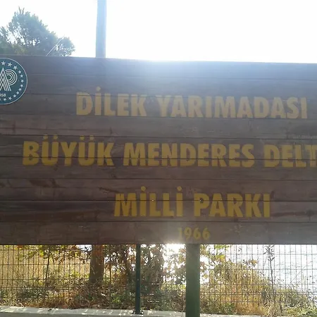 Zeus Apart Aparthotel *