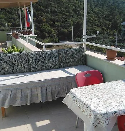 Zeus Apart Aparthotel *