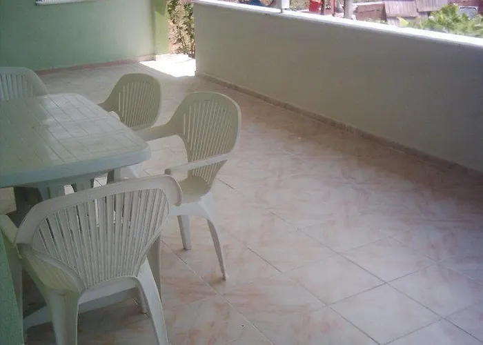 Zeus Apart Appart hôtel Guzelcamlı