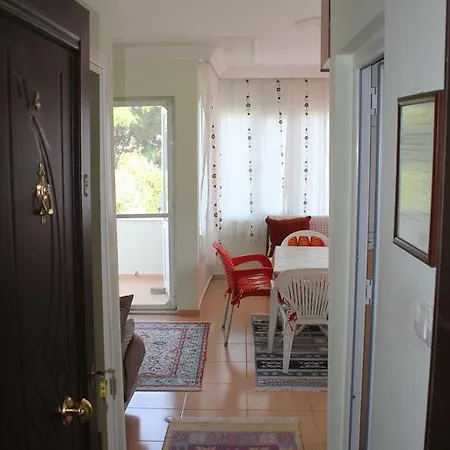 Zeus Apart Гюзельчамли