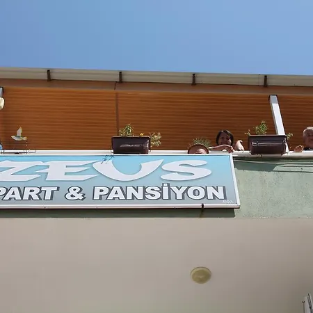 Zeus Apart Апарт-отель Гюзельчамли