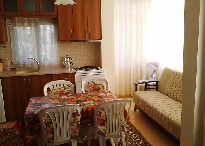 מלון דירות Zeus Apart *