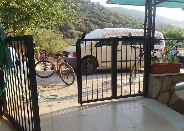 Ξενοδοχείο με διαμερίσματα Zeus Apart Guzelcamlı