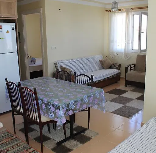 Zeus Apart מלון דירות